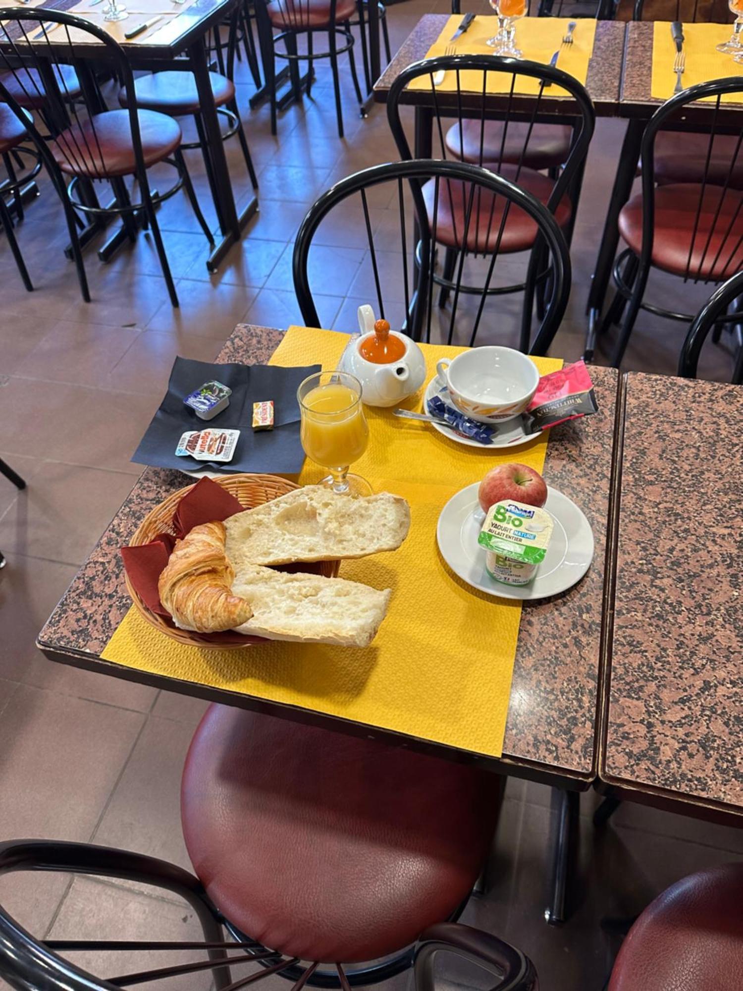 Hotel De La Place 말라꼬프 외부 사진