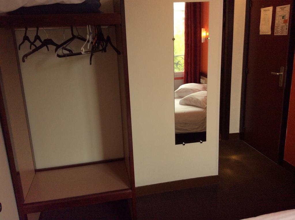 Hotel De La Place 말라꼬프 외부 사진