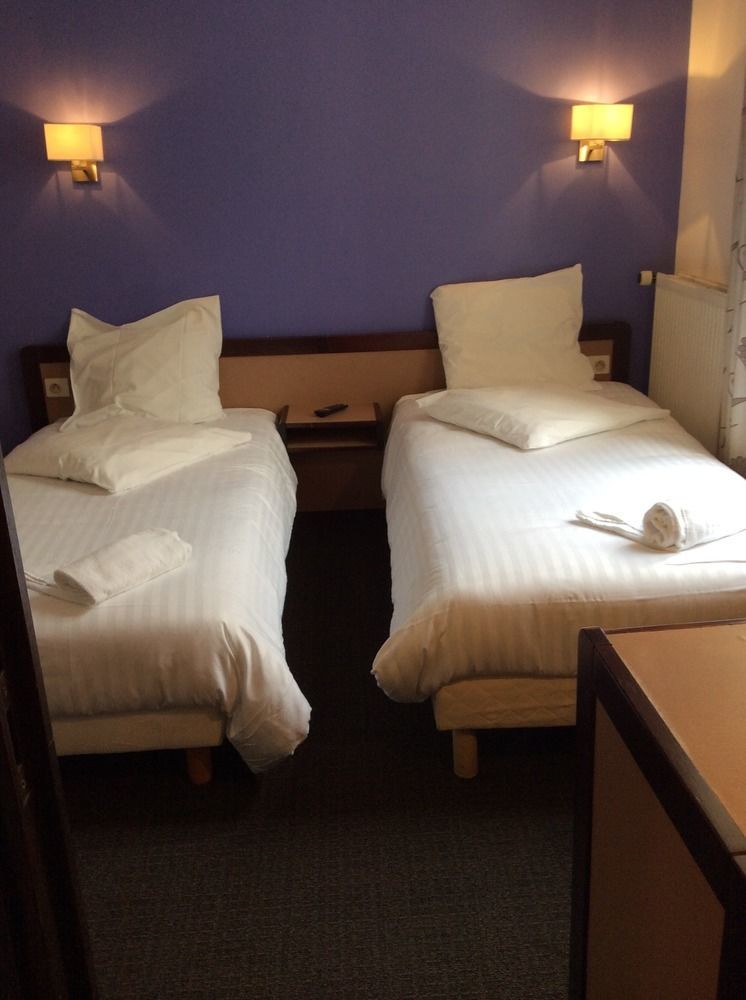 Hotel De La Place 말라꼬프 외부 사진